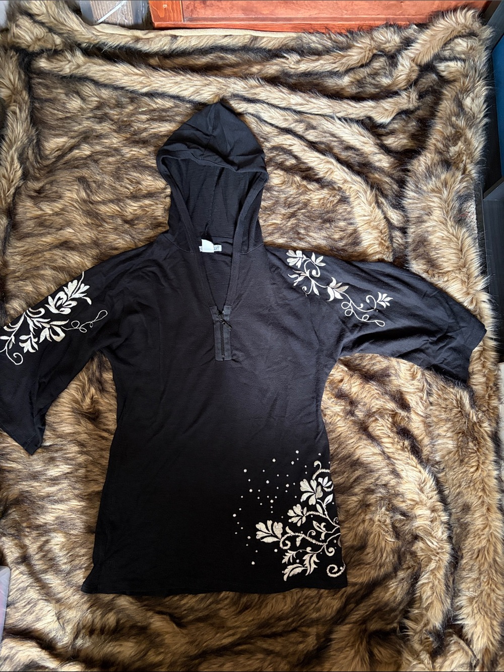 RXB Women’s Black Hooded Tunic Embellished Embroidered Studded Top Size Medium
